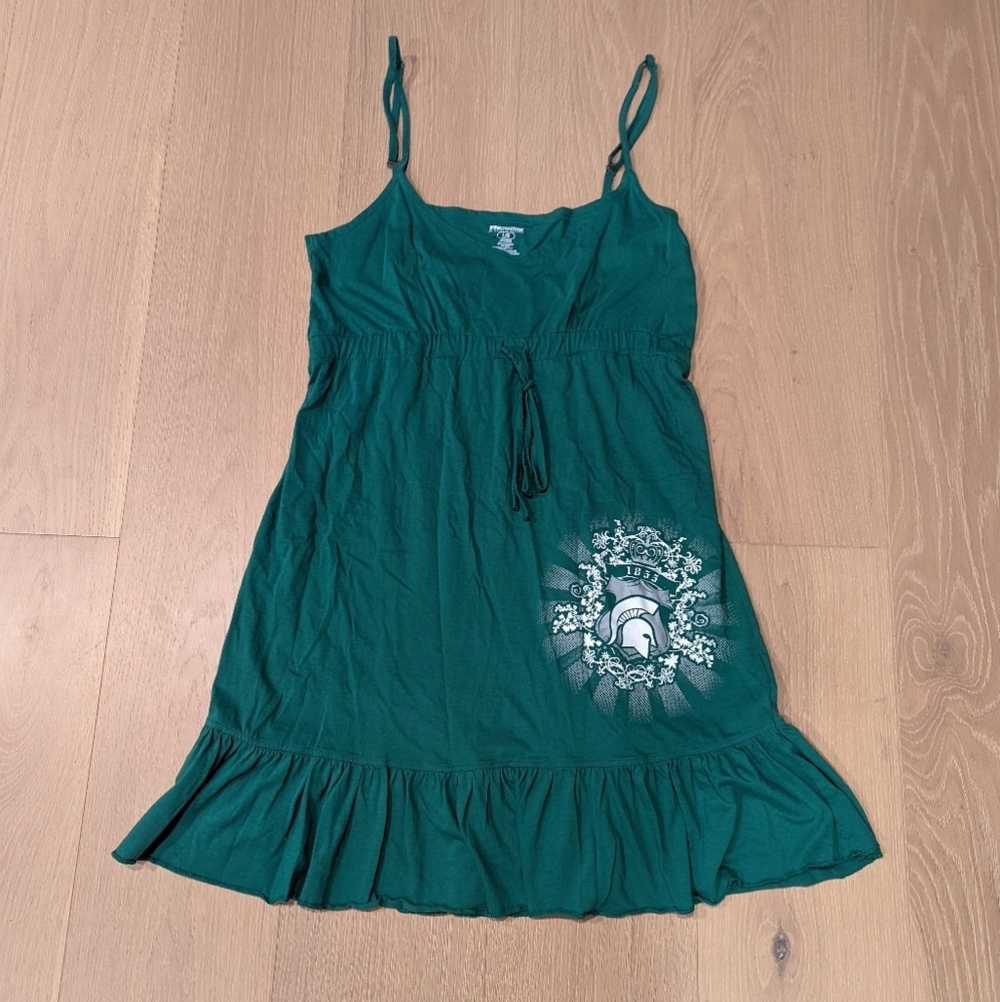 Knights Apparel Green Graphic Top